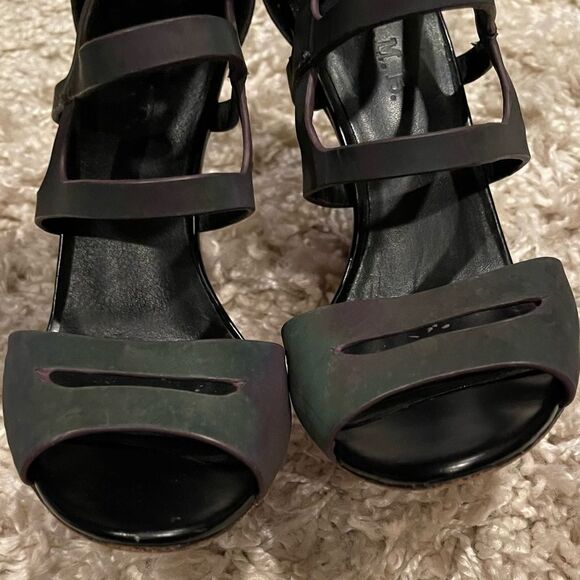 L.A.M.B. Gwen Stefani Oakley iridescent gladiator strappy stiletto heels 6.5 - Picture 11 of 16